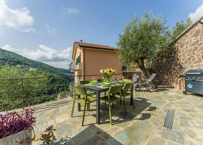 Belvedere, House With Pool- Recco, Liguria アパート *