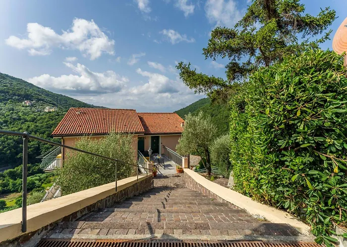 Belvedere, House With Pool- Recco, Liguria